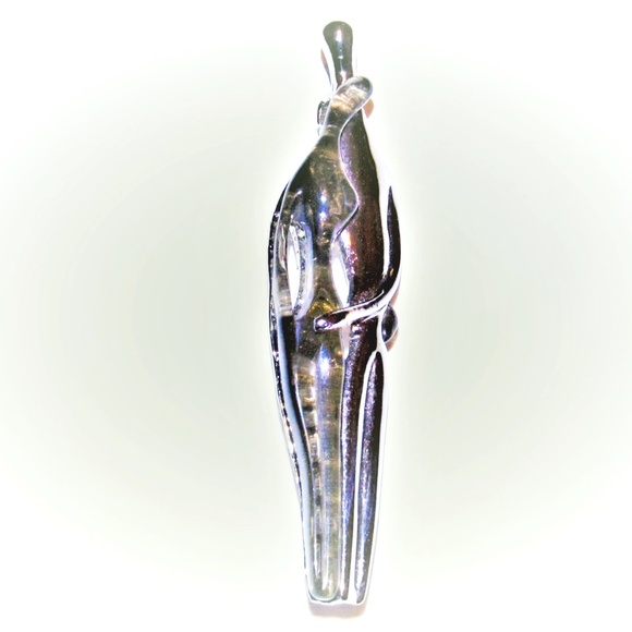 Vintage Lucite  Embracing Couple Pin / Pendant - Picture 1 of 3